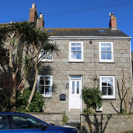 Large Cottage, 3 Beds All En-Suite, Small Village Location Overlooking Mousehole Penzance Exterior photo